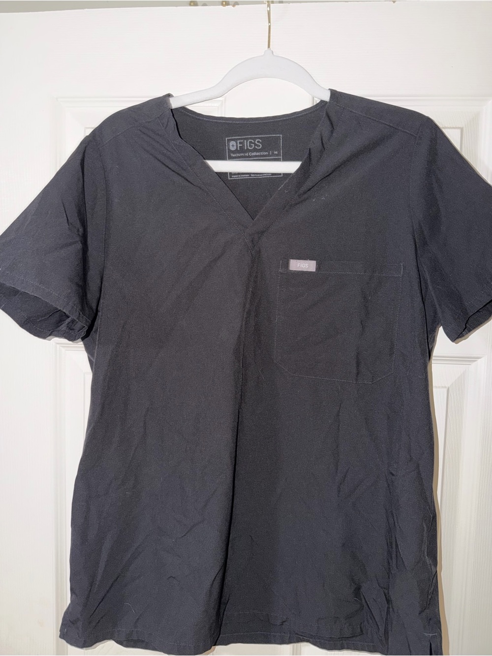 FIGS Women’s One Pocket Scrub Top